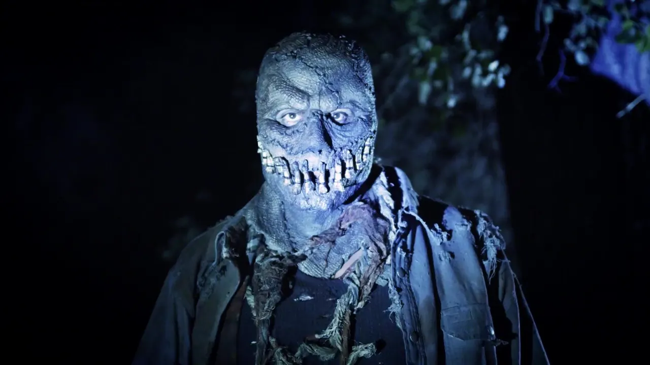 Cena de Ano Novo, Morte Nova (2018)