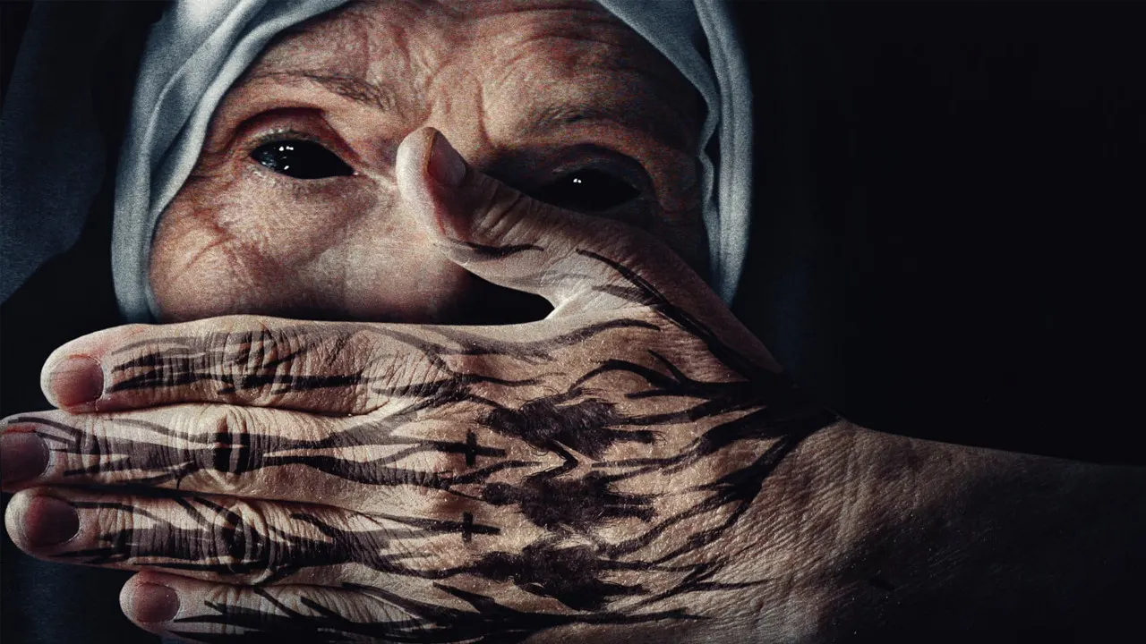 Cena de Fantasma no Cemitério (2019)