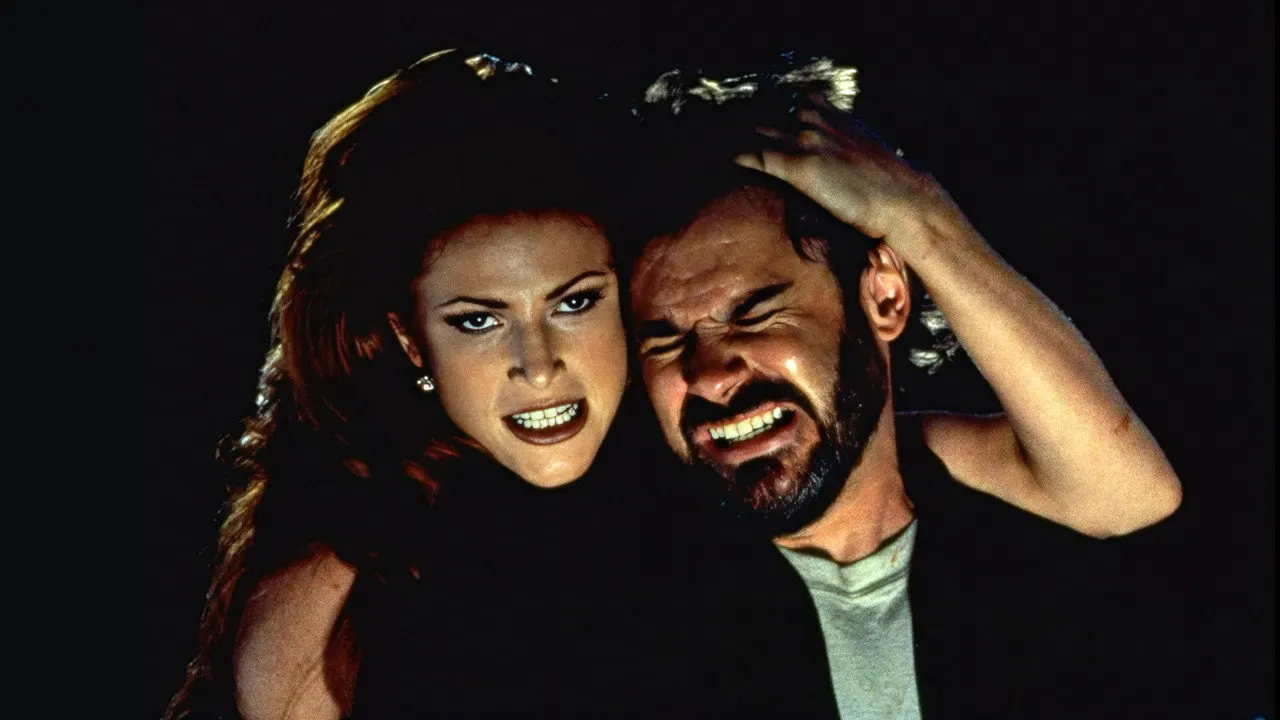 Cena de Contos do Além Túmulo: O Bordel de Sangue (1996)