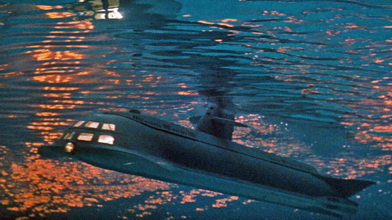 Cena de Viagem ao Fundo do Mar (1964)