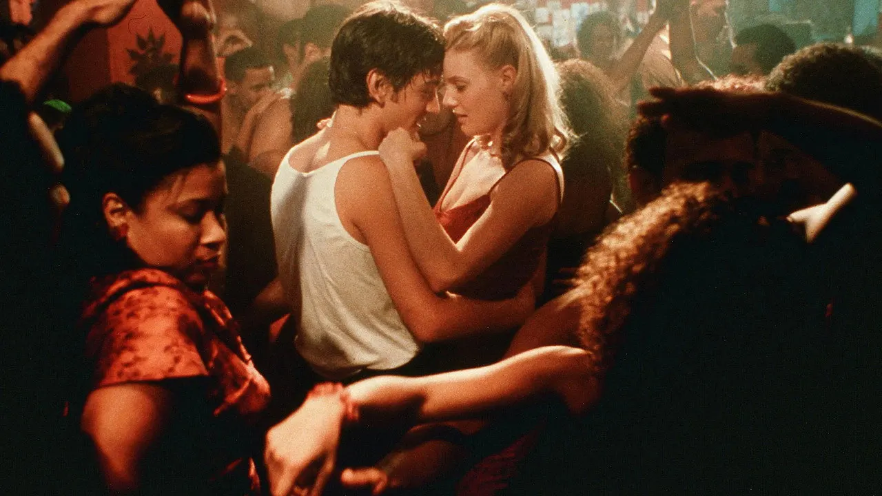 Cena de Dirty Dancing 2: Noites de Havana (2004)