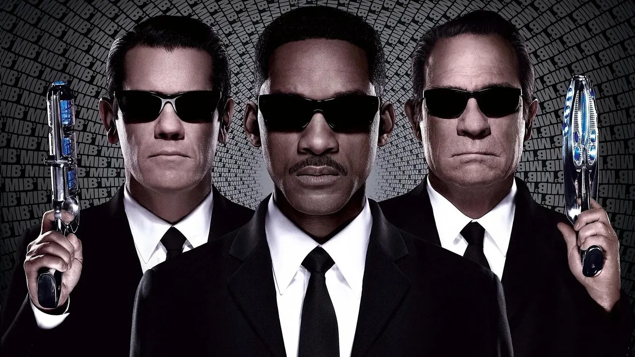 Cena de MIB - Homens de Preto III (2012)