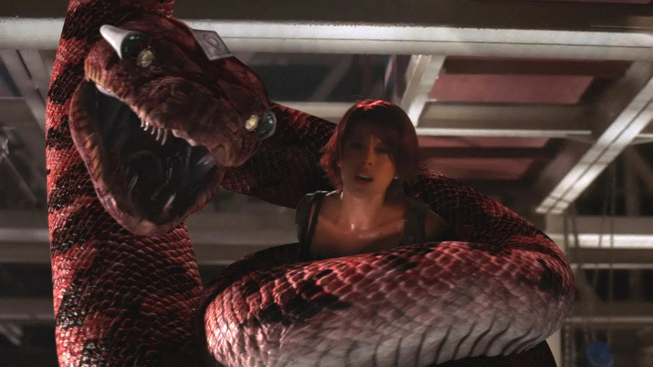 Cena de Boa vs. Python: As Predadoras (2004)