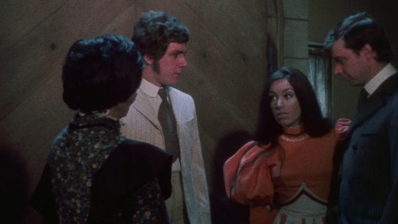 Cena de The Rats Are Coming! The Werewolves Are Here! (1972)