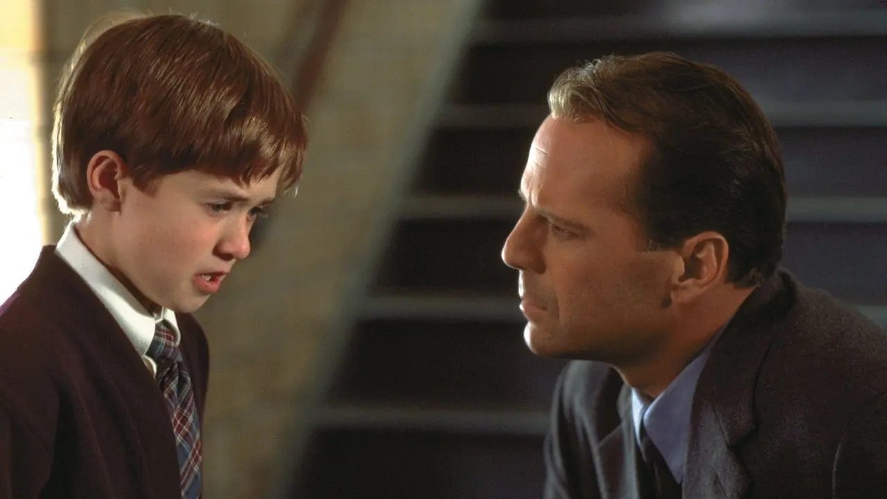 Cena de O Sexto Sentido (1999)