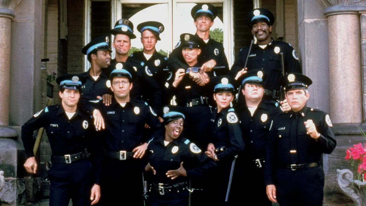 Cena de Loucademia de Polícia (1984)