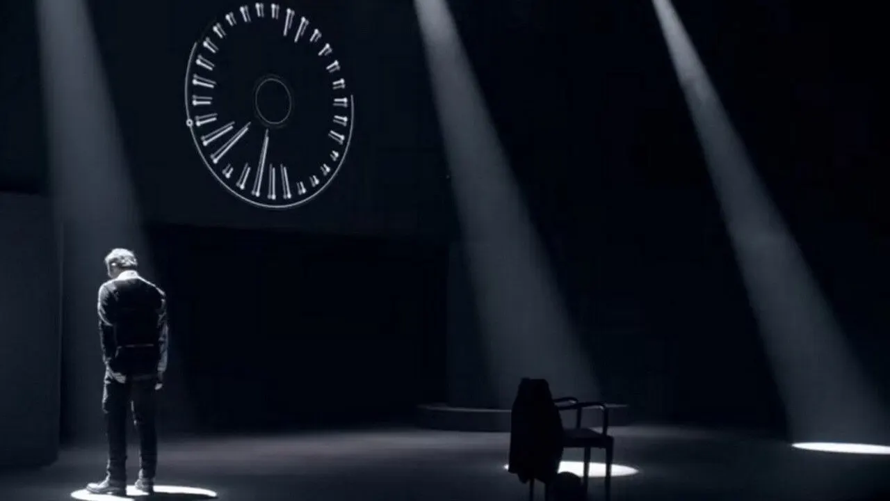 Cena de Alexandre Astier - L'Exoconférence (2015)