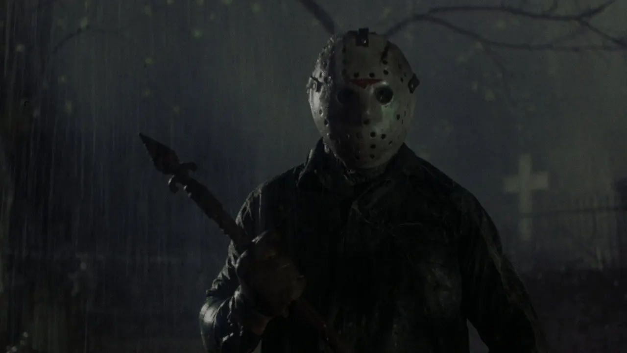 Cena de Sexta-Feira 13 - Parte 6: Jason Vive (1986)
