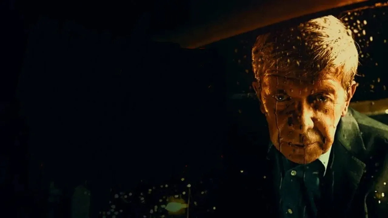 Cena de Caçando Assassinos: O Homem Sem Rosto (2023)