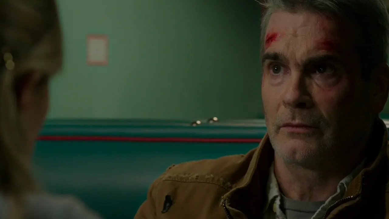 Cena de Ele Nunca Morre (2015)