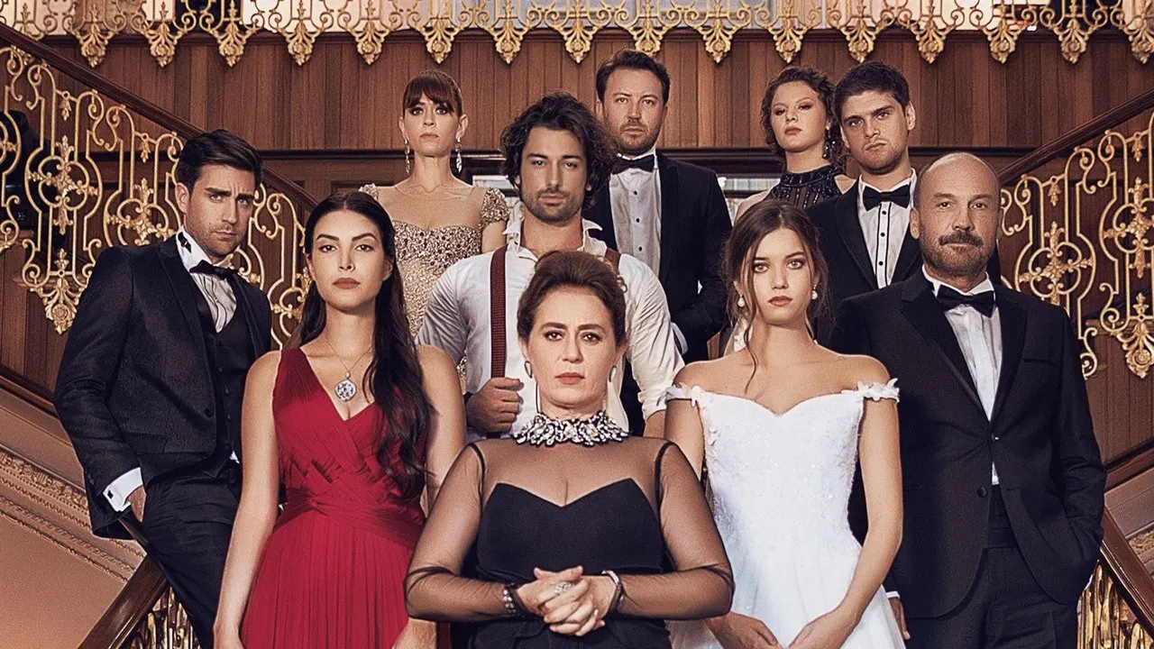 Cena de Fazilet Hanım ve Kızları (2017)