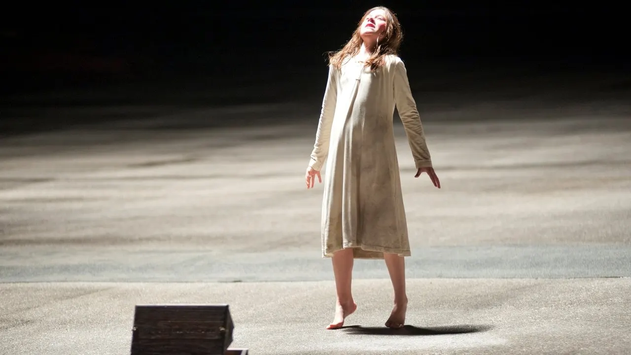 Cena de Possessão (2012)