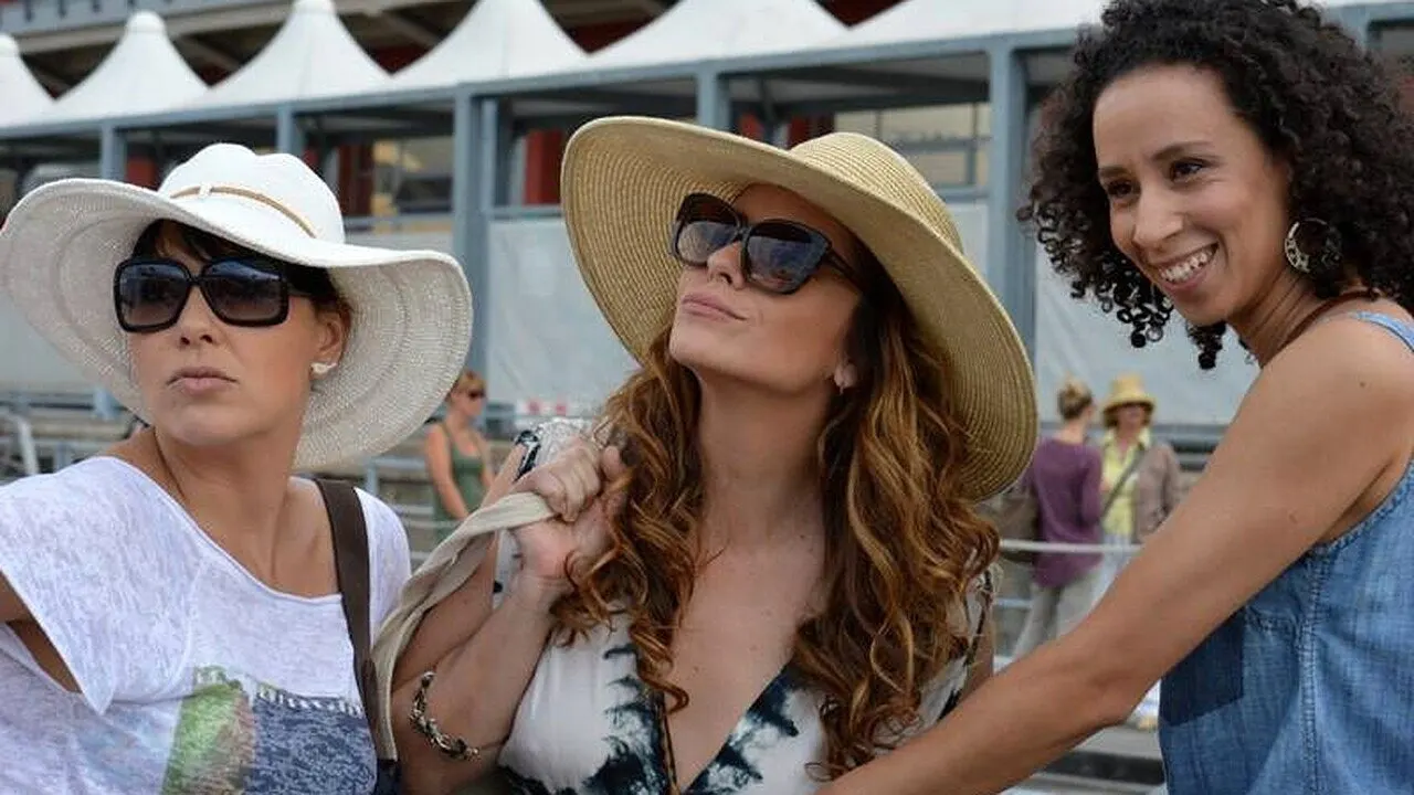 Cena de S.O.S.: Mulheres ao Mar (2014)