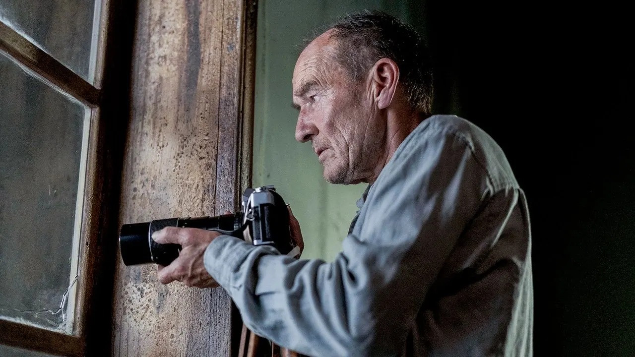 Cena de Meu Vizinho Adolf (2022)