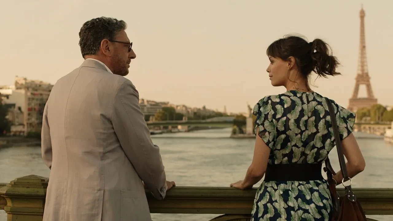 Cena de Uma Livraria em Paris (2021)