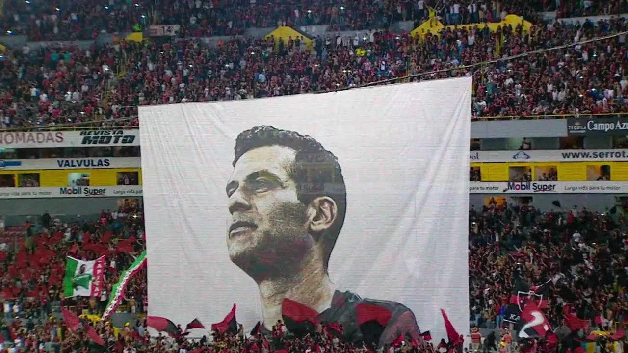 Cena de Rafa Márquez: O Capitão (2024)