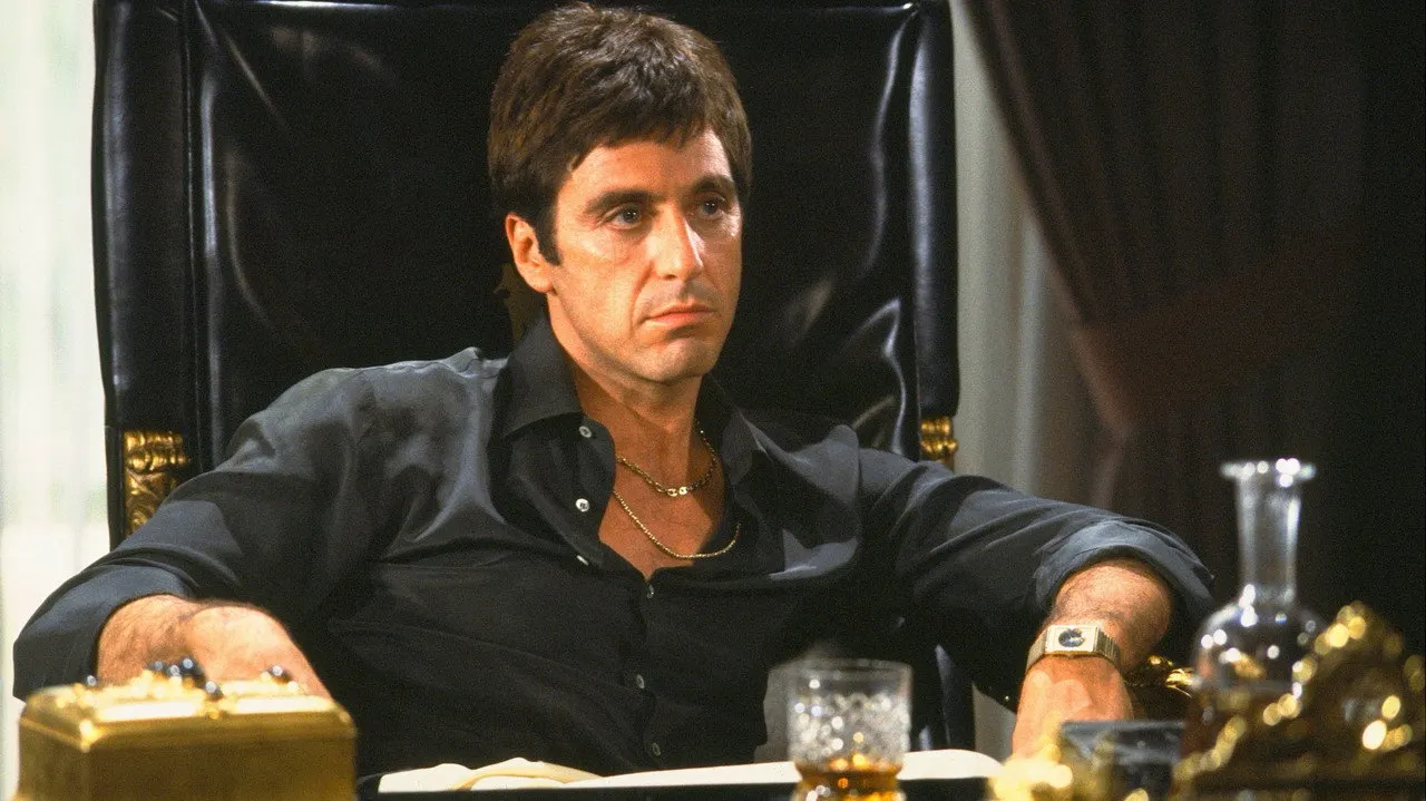 Cena de Scarface (1983)