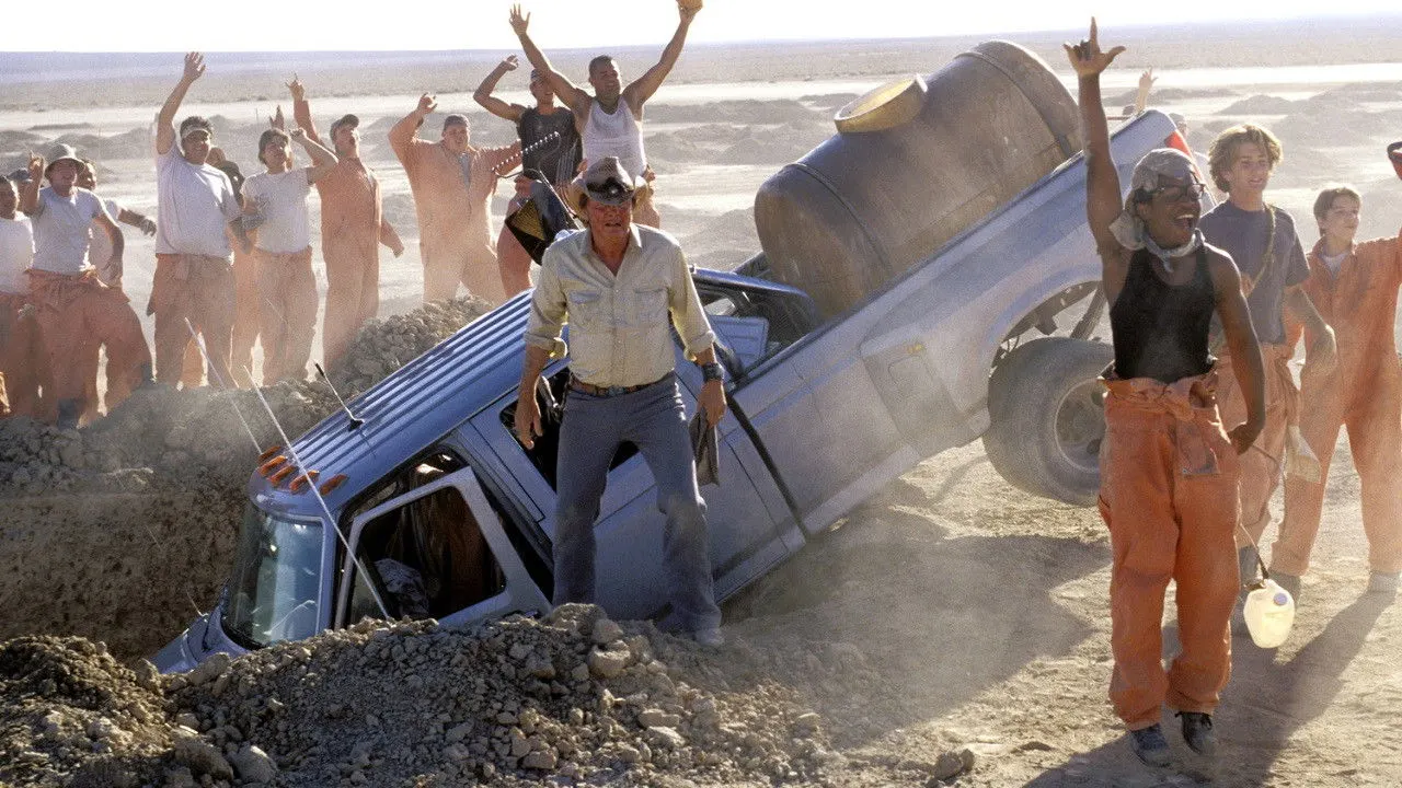 Cena de O Mistério dos Escavadores (2003)