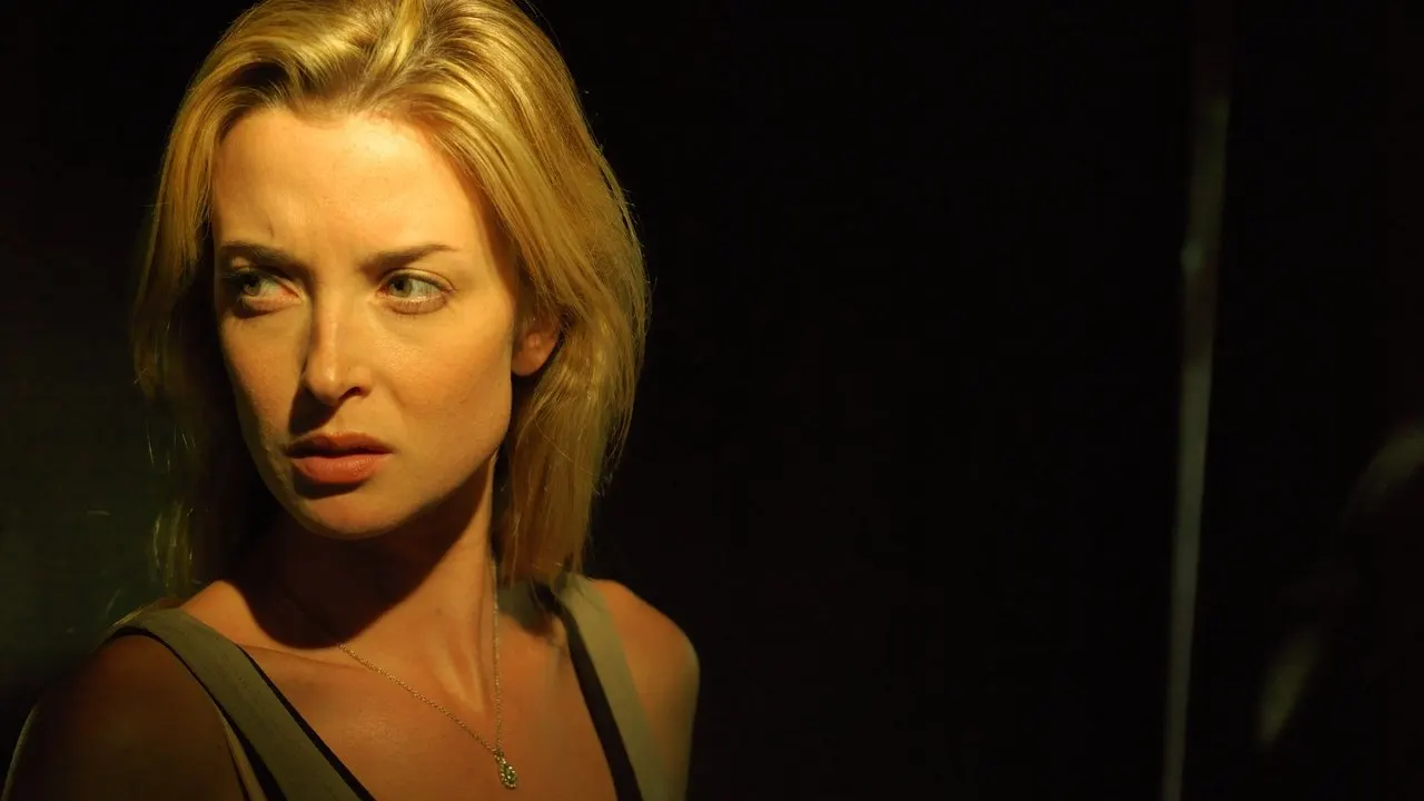 Cena de Coherence (2014)