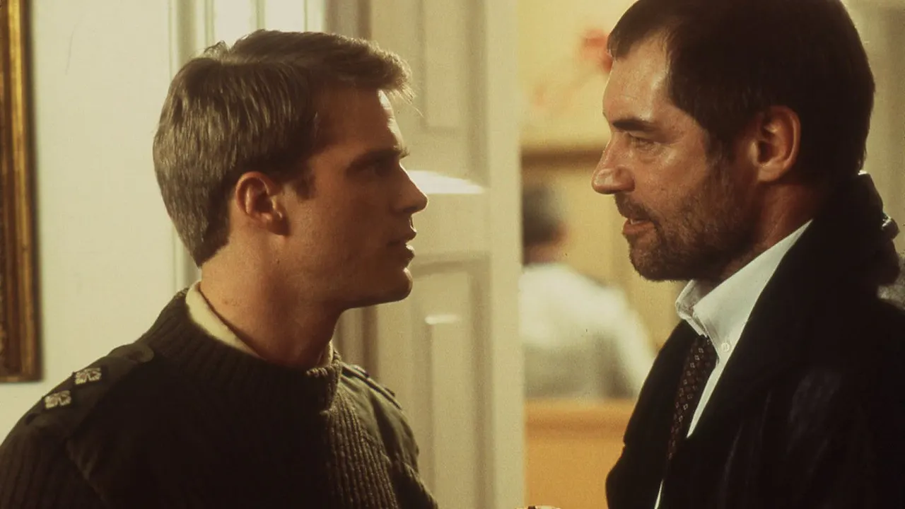 Cena de Informante (1997)