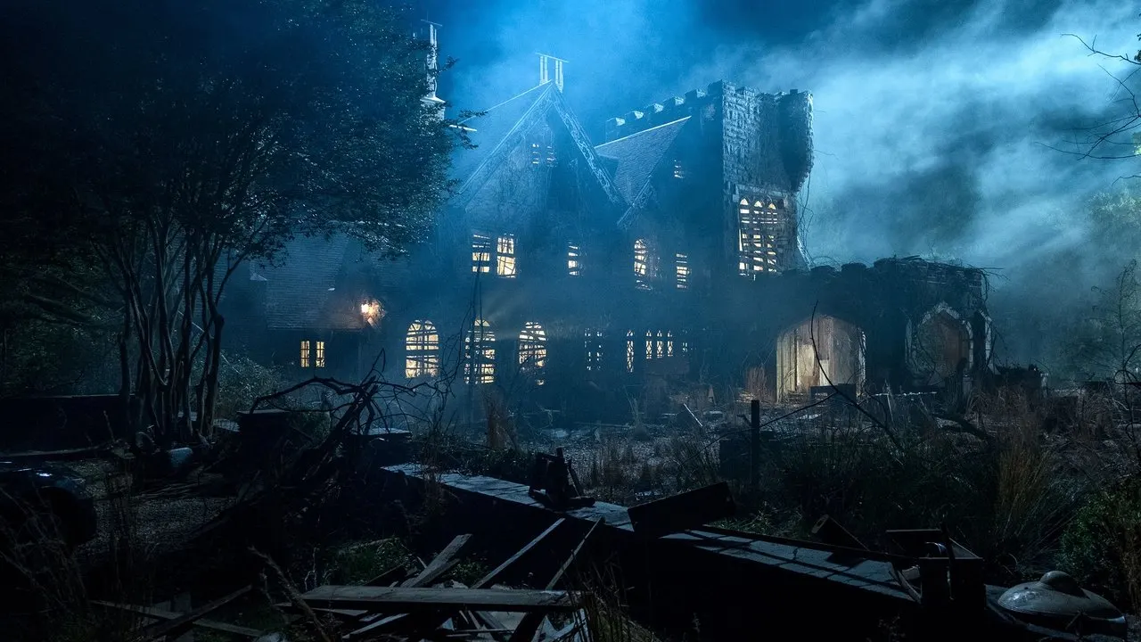 Cena de A Maldição da Residência Hill (2018)