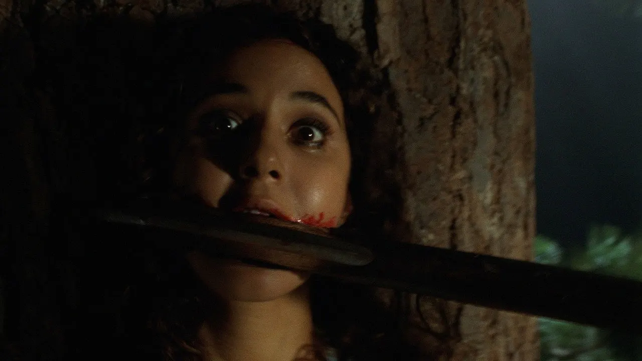Cena de Pânico na Floresta (2003)