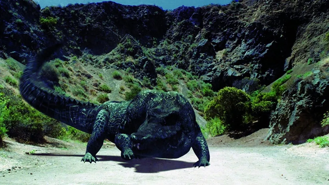 Cena de Mega Pítons vs Jacarés Gigantes (2011)