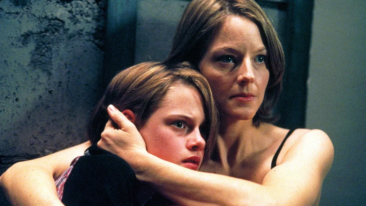 Cena de O Quarto do Pânico (2002)