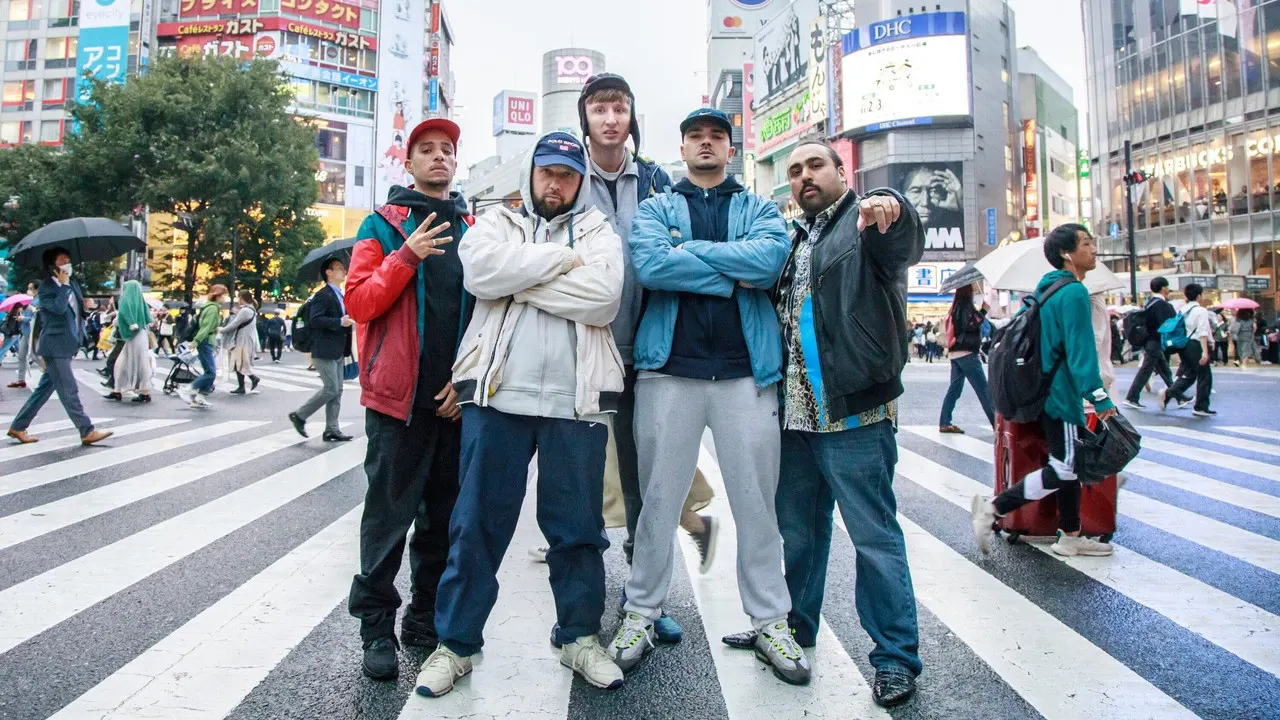 Cena de People Just Do Nothing: Big in Japan (2021)