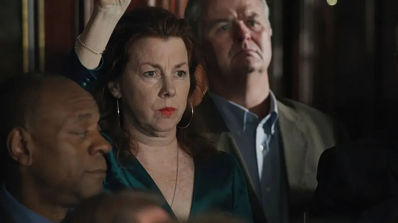 Cena de Mãe em Fúria (2021)