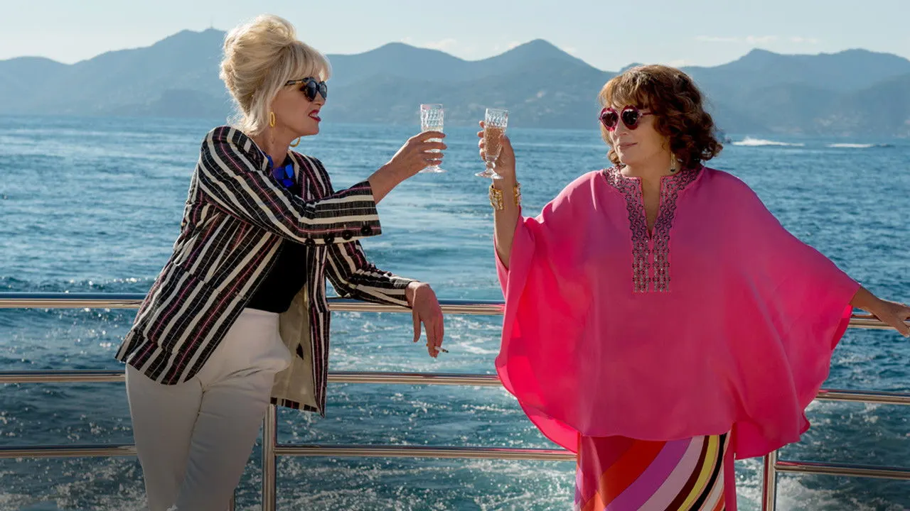 Cena de Absolutely Fabulous: O Filme (2016)