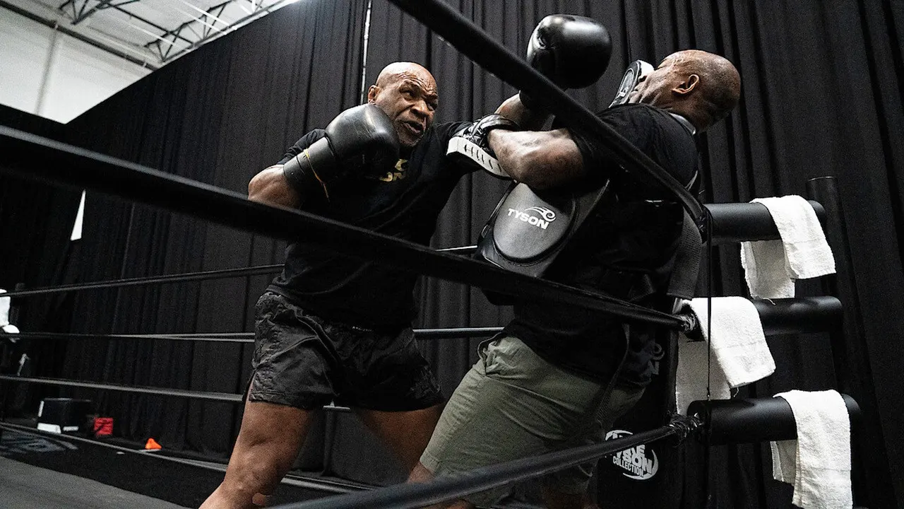 Cena de Contagem Regressiva: Jake Paul vs. Mike Tyson (2024)