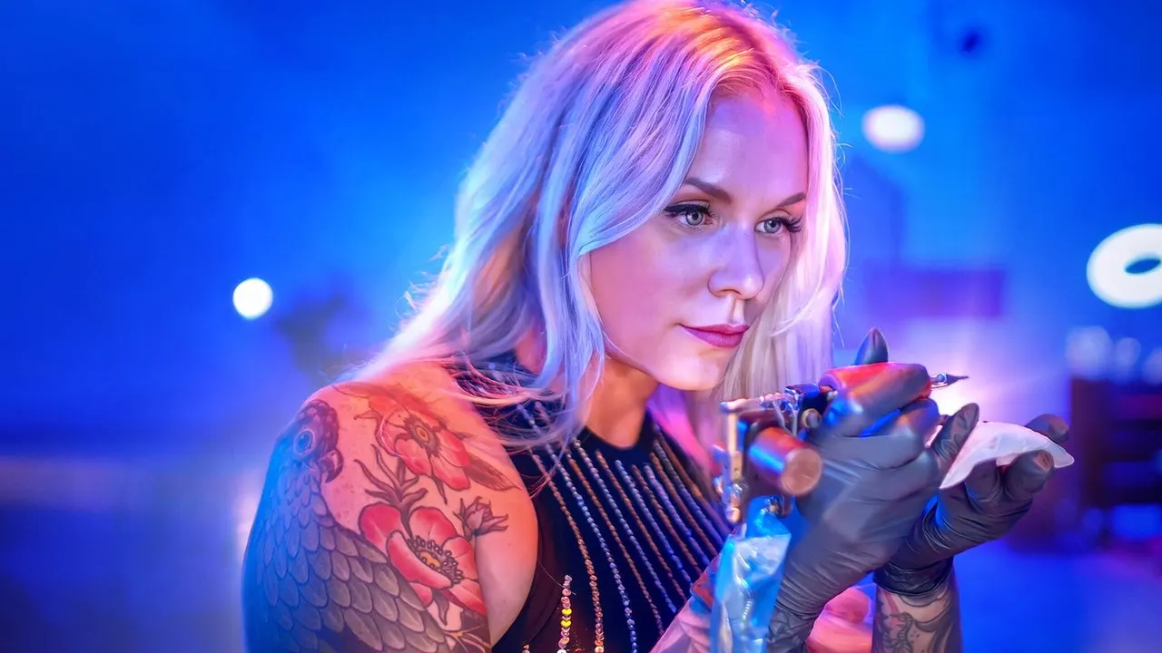 Cena de Tattoo Fail (2021)