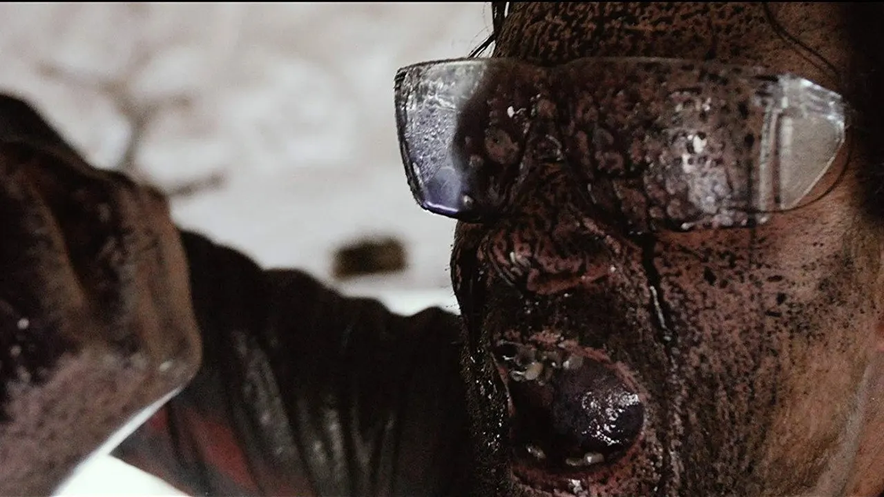 Cena de Ataque Alienígena (2020)