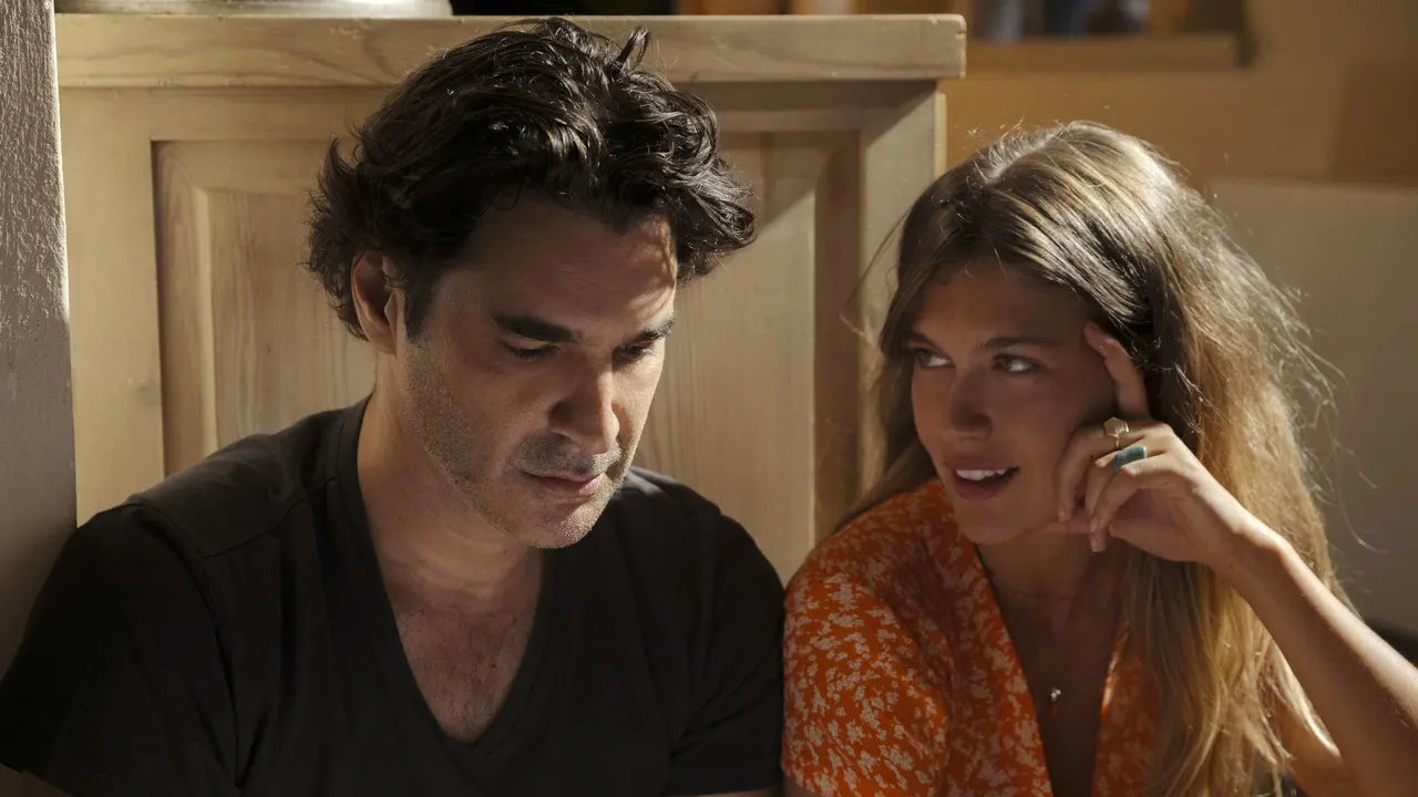 Cena de O Maestro e o Mar (2022)