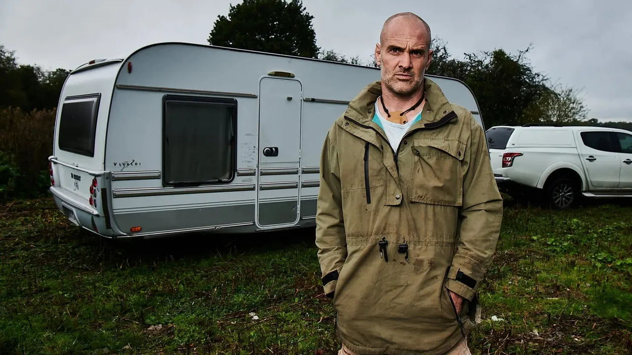 Cena de Ed Stafford: Vida de Cigano (2022)