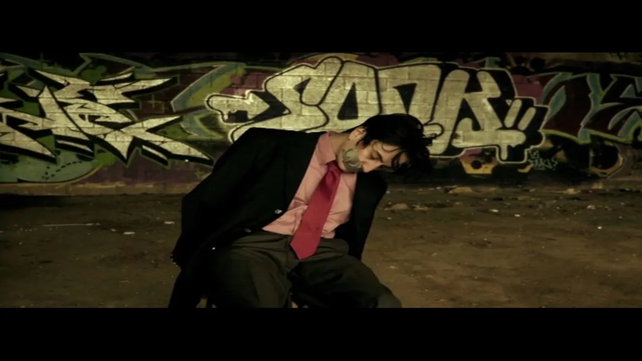 Cena de Caçada Sem Regras (2011)