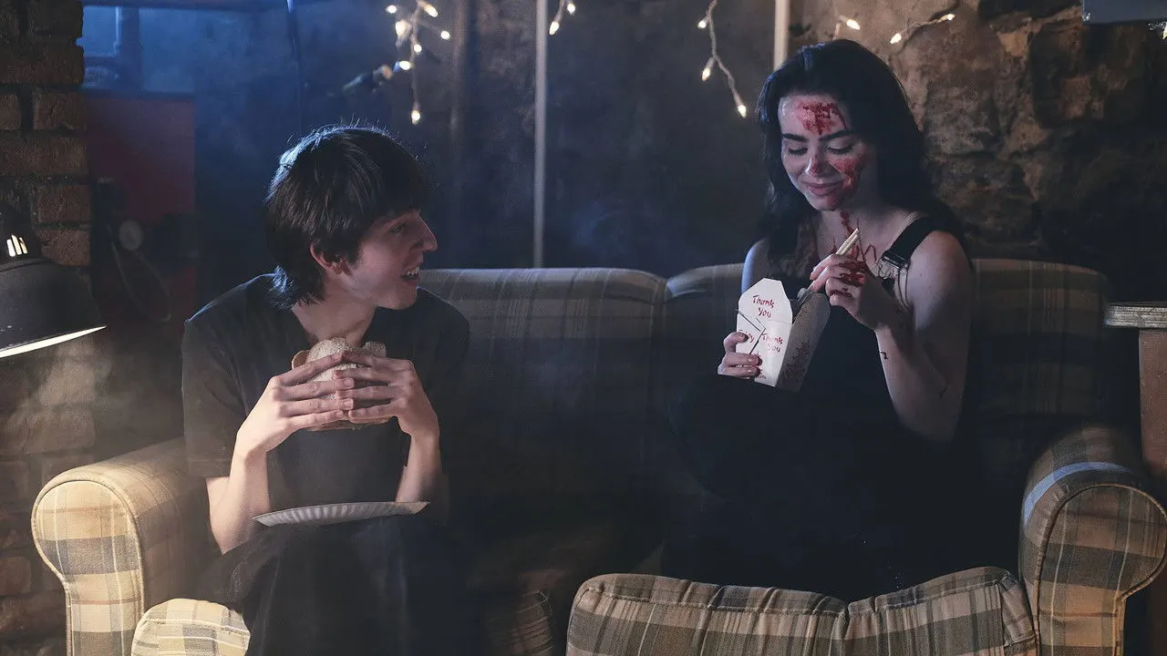 Cena de Você Só Precisa de Sangue (2023)