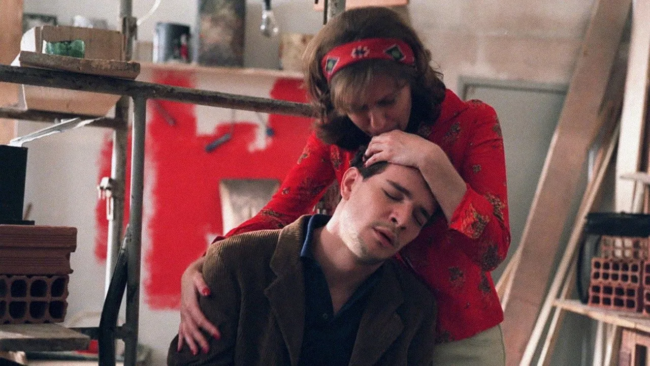 Cena de Zuzu Angel (2006)