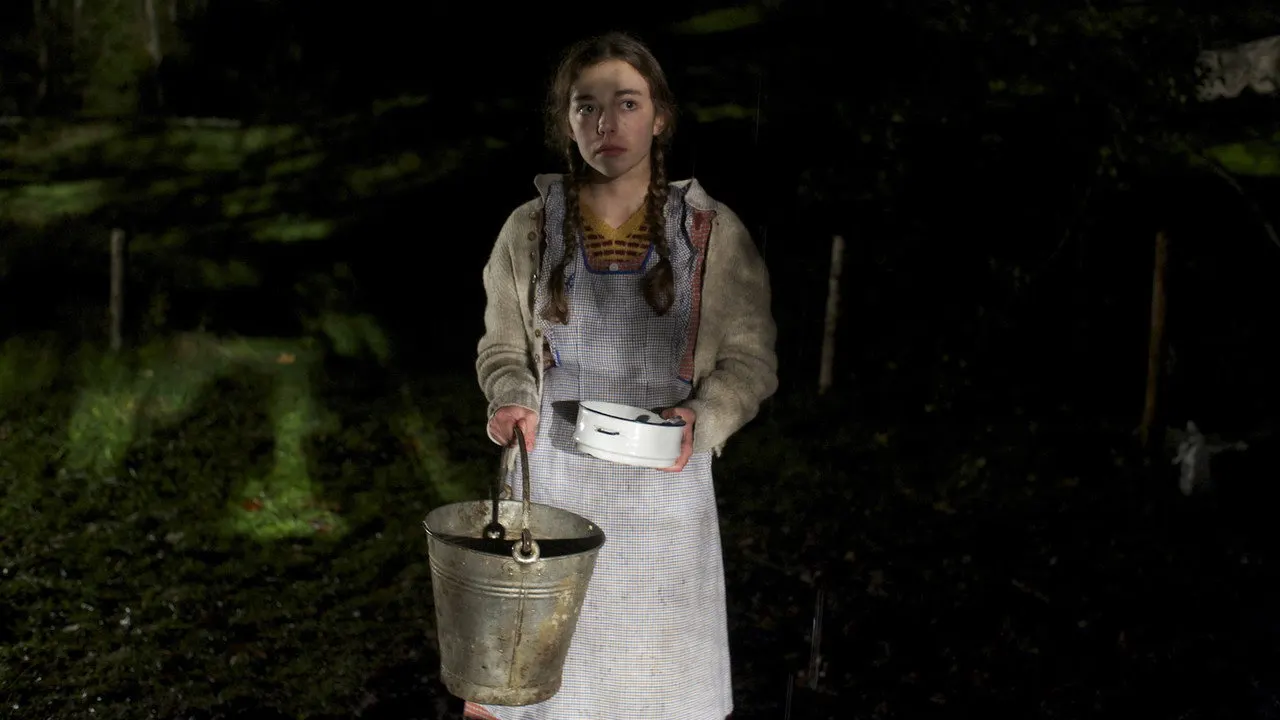 Cena de Infância Roubada (2011)