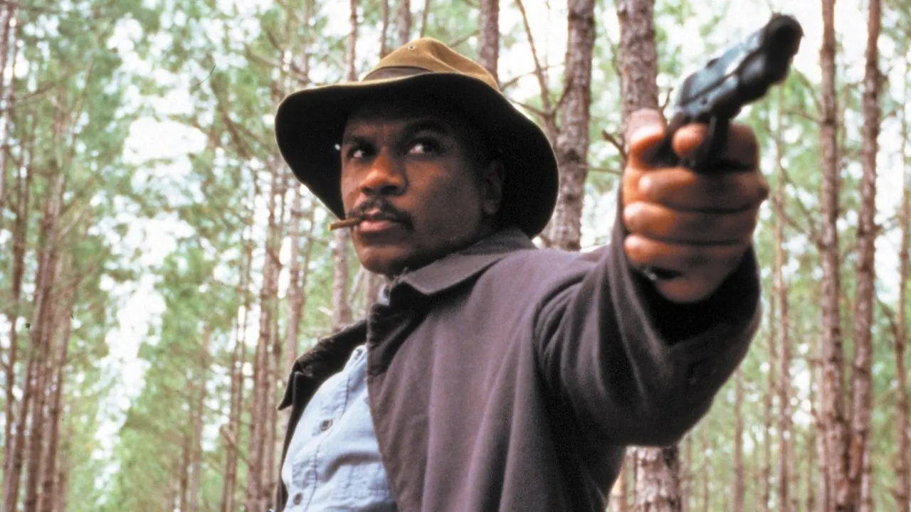 Cena de O Massacre de Rosewood (1997)