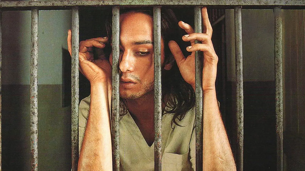 Cena de Bicho de Sete Cabeças (2001)