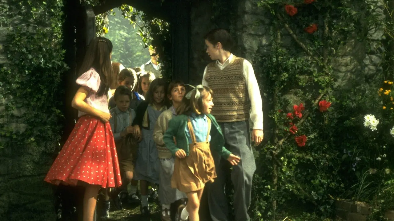 Cena de De Volta ao Jardim Secreto (2000)