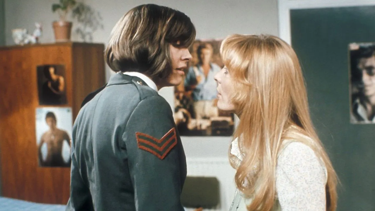 Cena de Girl (1974)