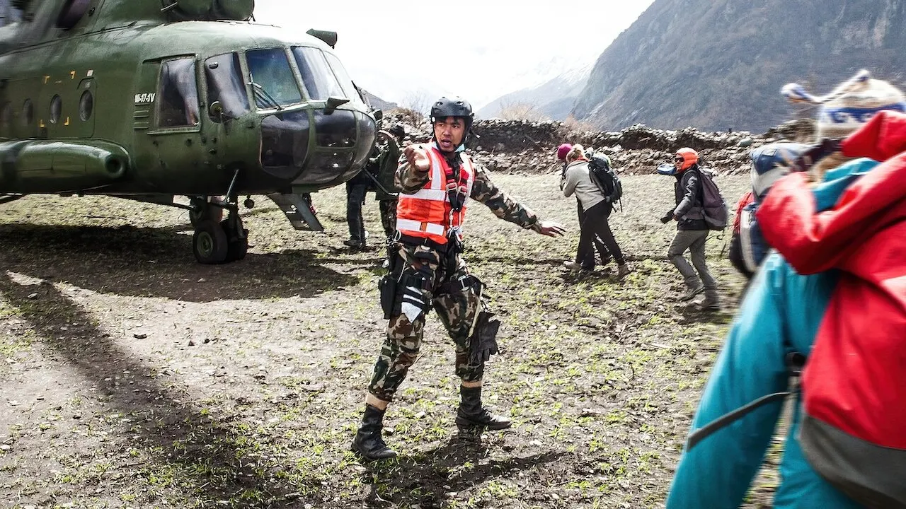 Cena de O Terremoto do Everest (2022)