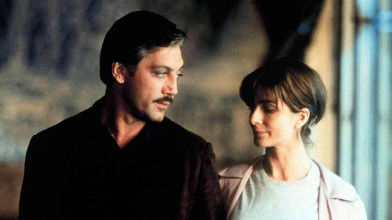 Cena de Guerrilha Sem Face (2002)