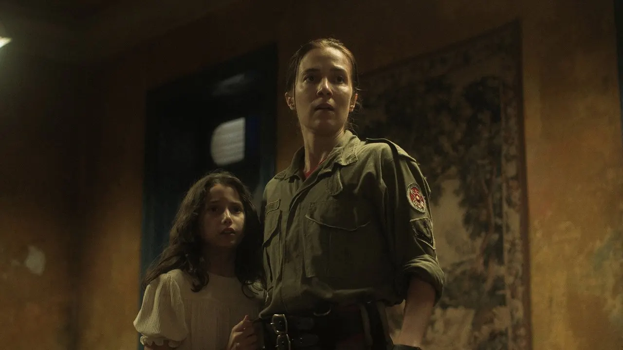 Cena de Abraço de Mãe (2024)