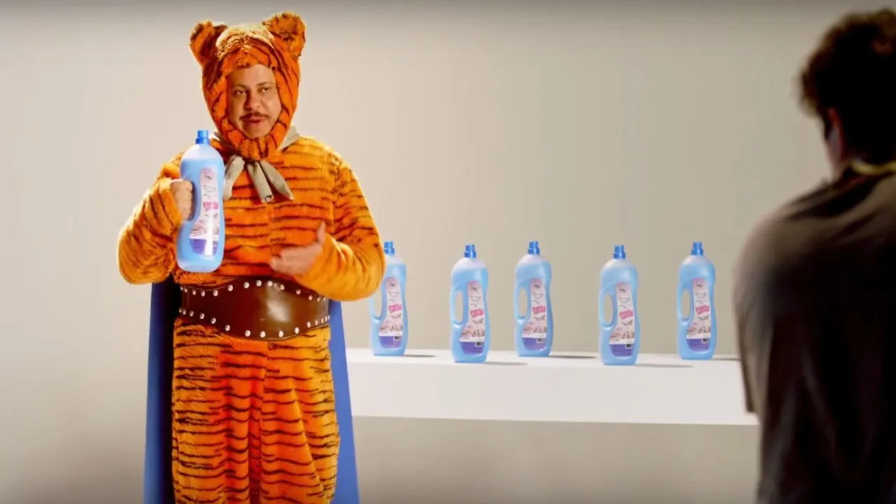 Cena de Um Tio Quase Perfeito (2017)