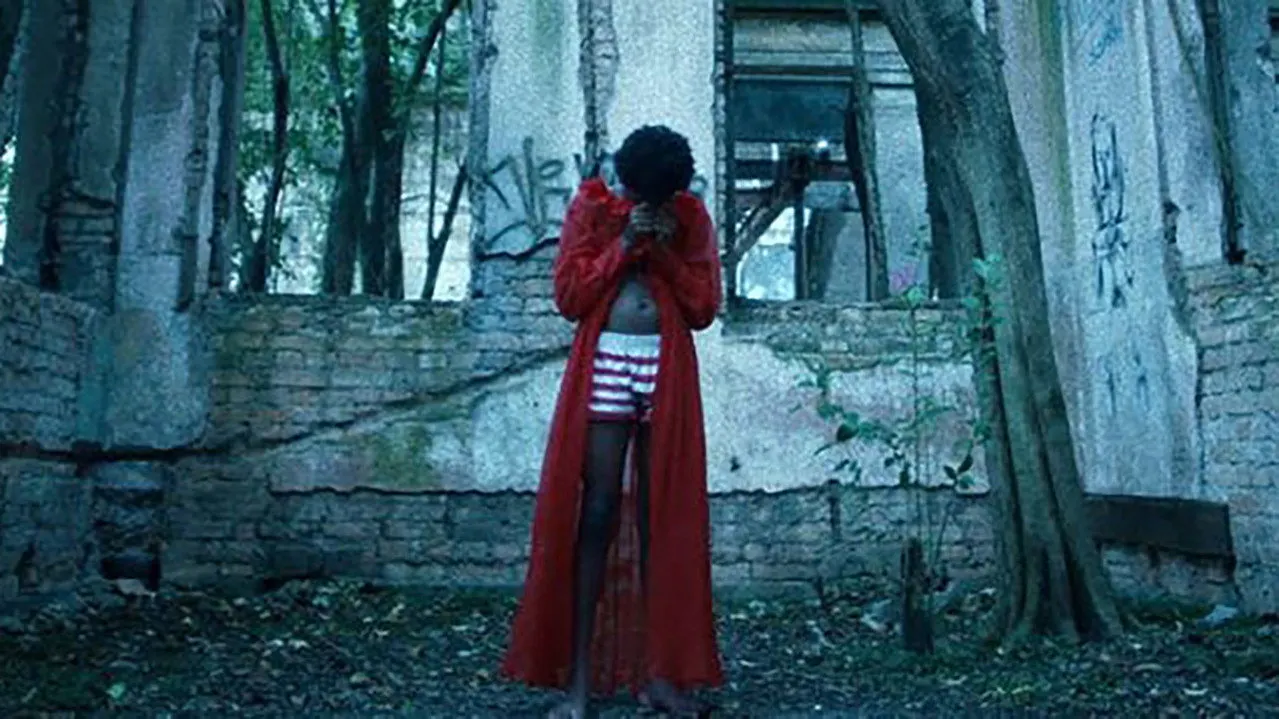 Cena de O Órfão (2018)