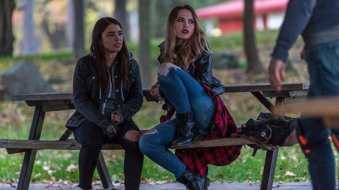 Cena de Pyewacket: Entidade Maligna (2017)